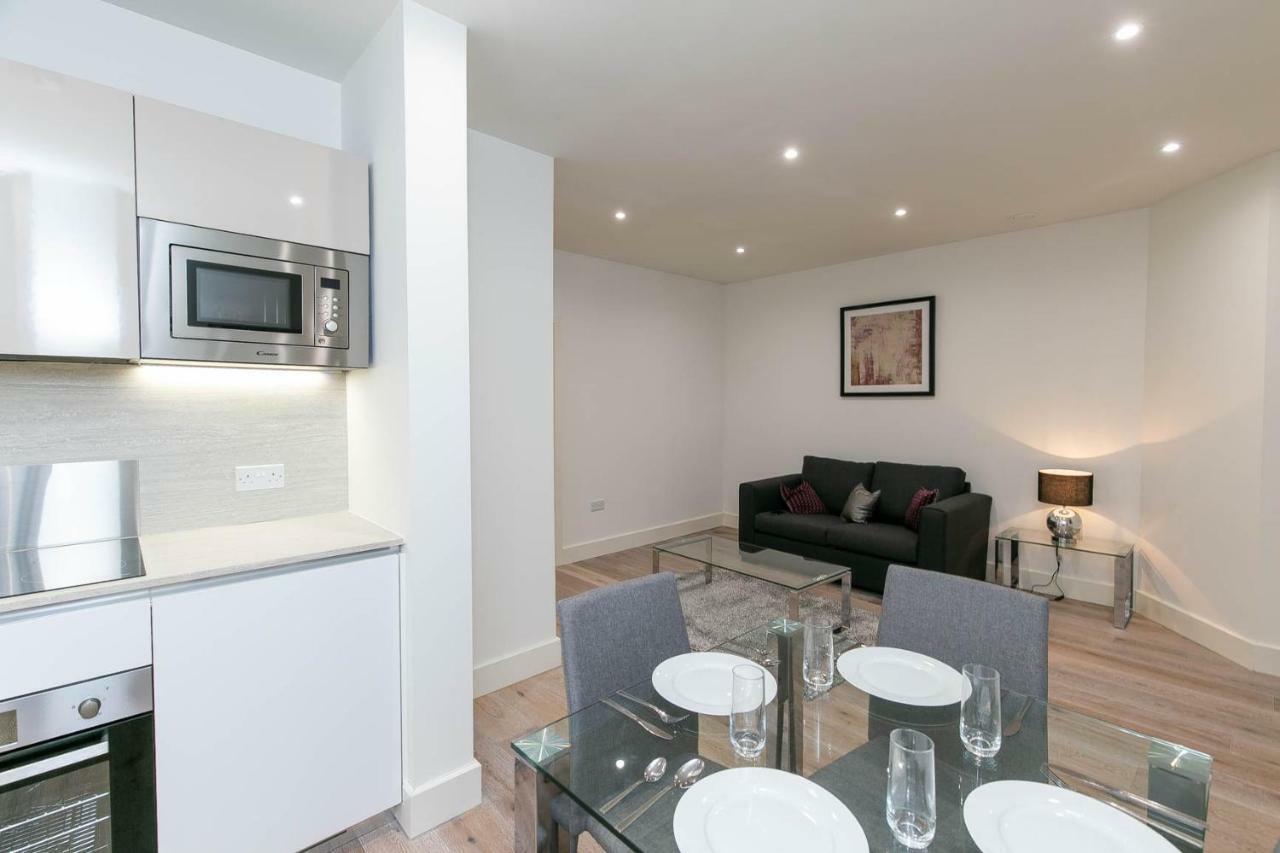 Deluxe Apartments By Heathrow Harmondsworth Bagian luar foto
