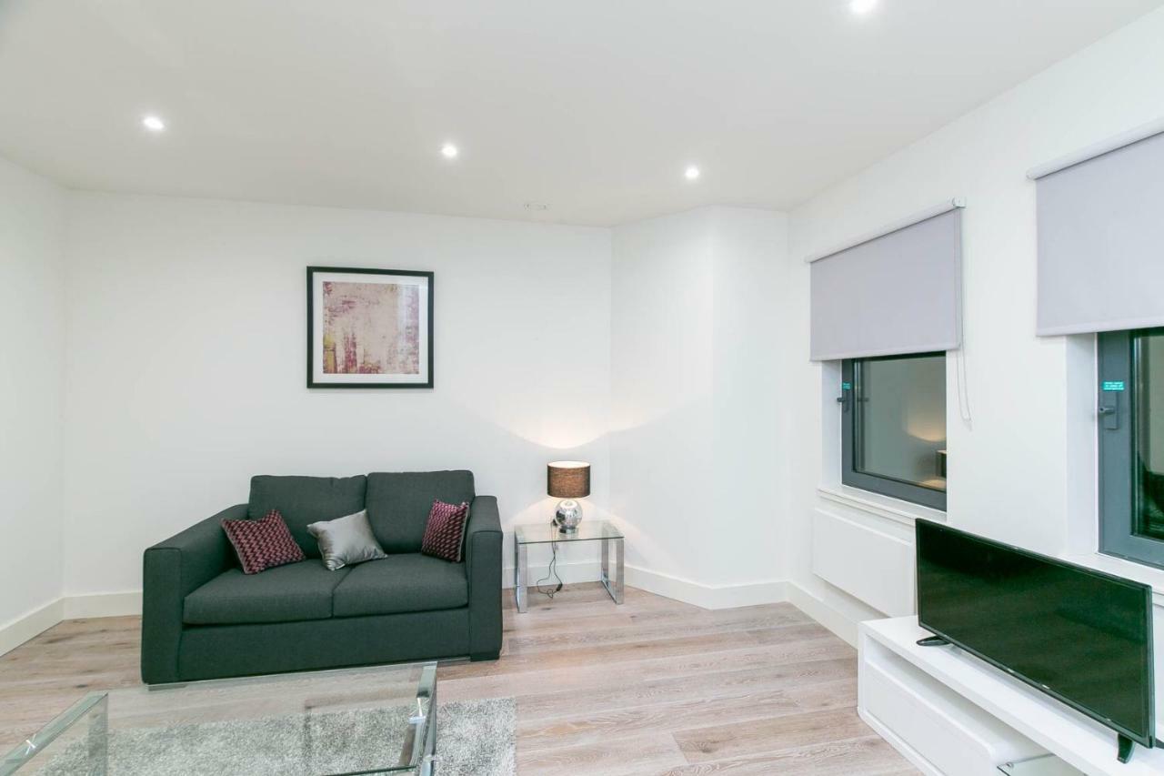 Deluxe Apartments By Heathrow Harmondsworth Bagian luar foto