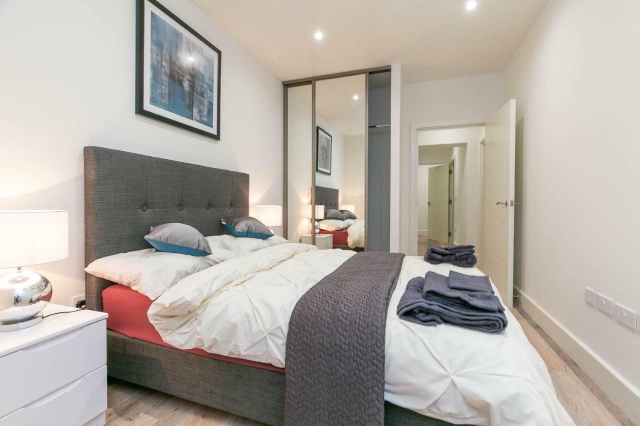 Deluxe Apartments By Heathrow Harmondsworth Bagian luar foto