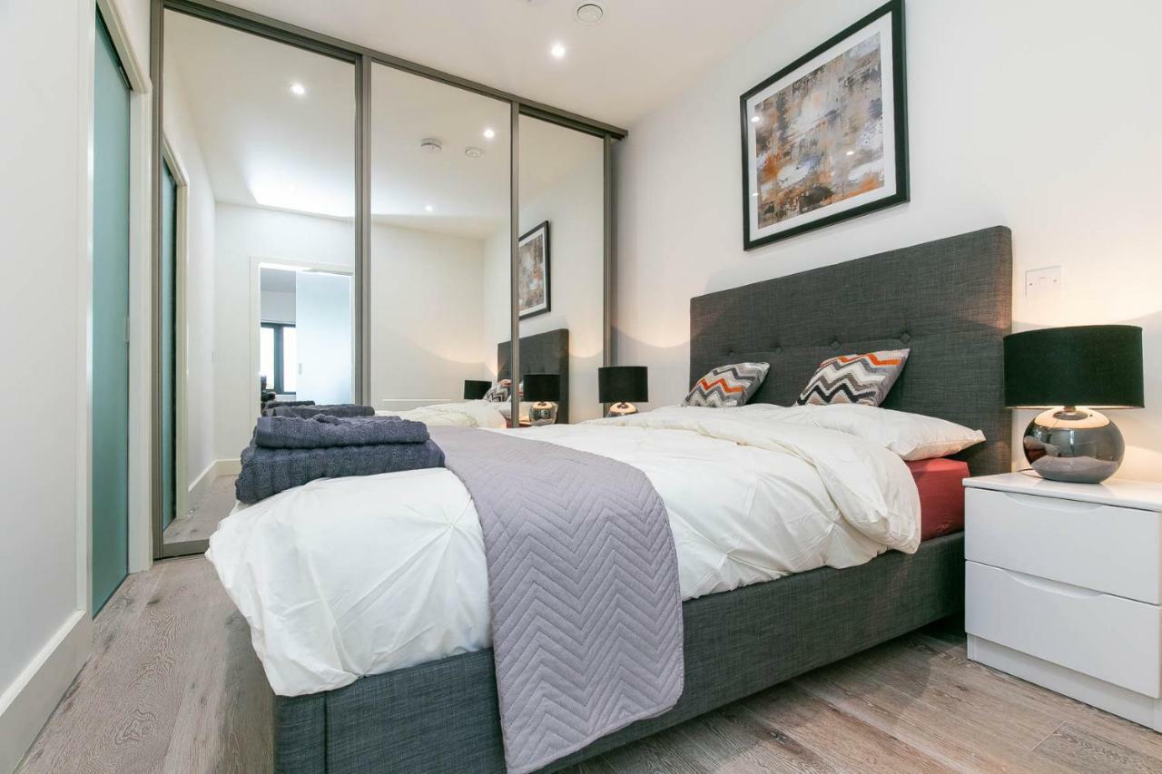 Deluxe Apartments By Heathrow Harmondsworth Bagian luar foto